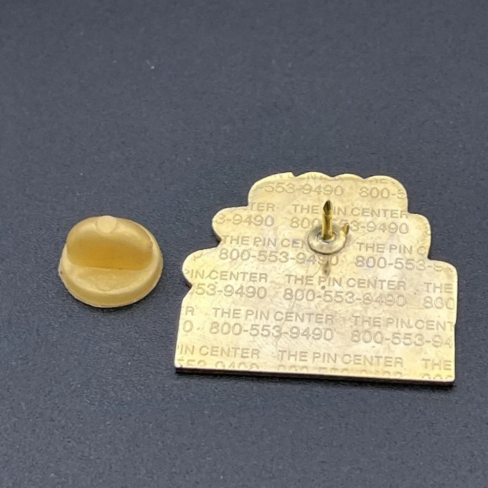 Outback Steakhouse Good Better Bonzer Lapel Hat‎ Pin